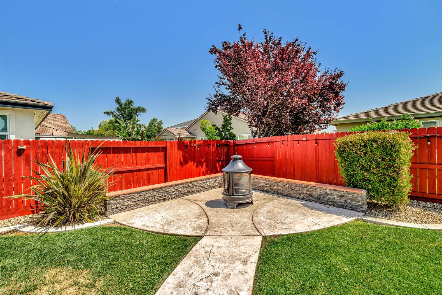 Detail Gallery Image 51 of 53 For 814 Mono St, Manteca,  CA 95337 - 6 Beds | 4/1 Baths