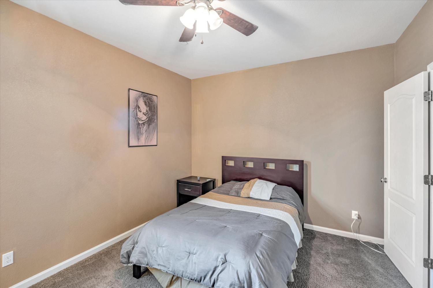 Detail Gallery Image 25 of 53 For 814 Mono St, Manteca,  CA 95337 - 6 Beds | 4/1 Baths