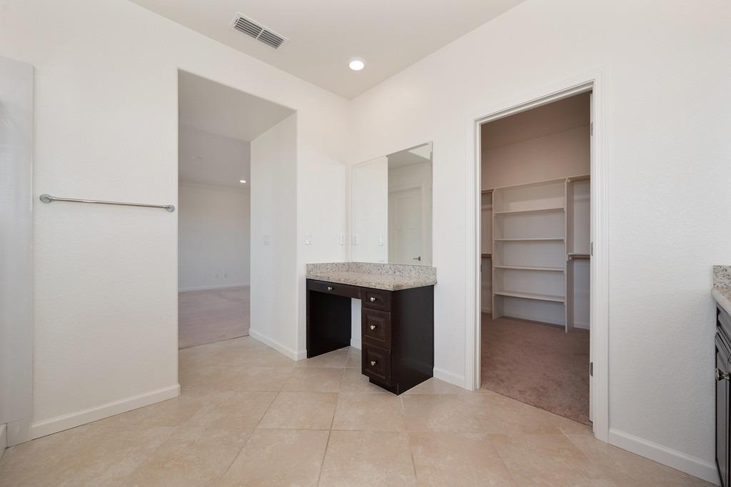 Detail Gallery Image 55 of 87 For 7450 Hanfield Dr, Sacramento,  CA 95829 - 4 Beds | 3/1 Baths