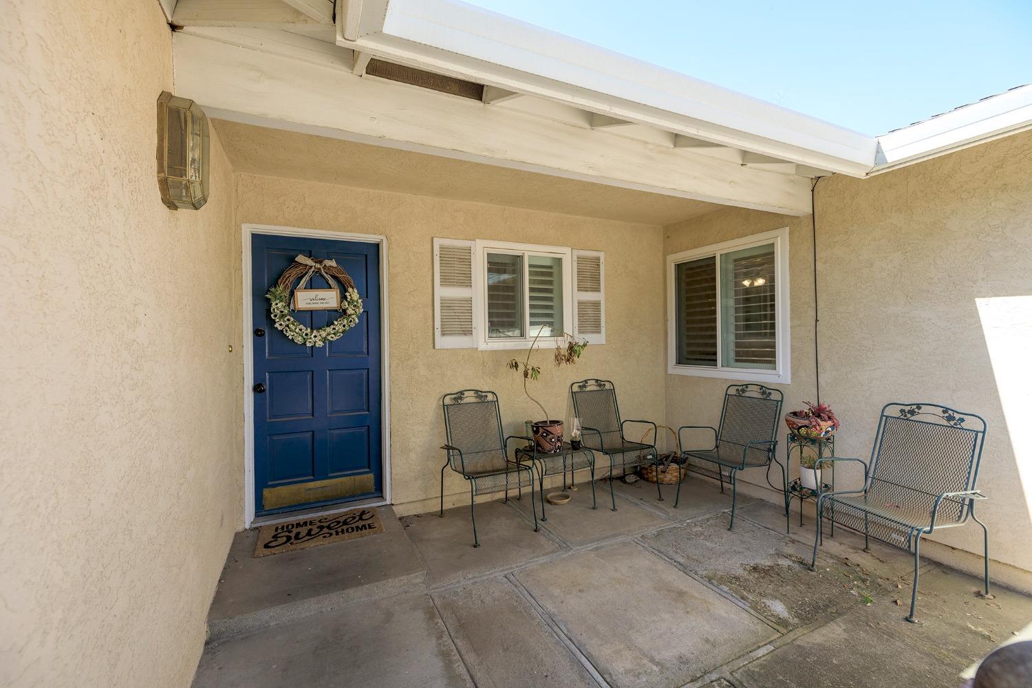 Detail Gallery Image 5 of 40 For 1616 Castilla Way, Modesto,  CA 95355 - 3 Beds | 2 Baths