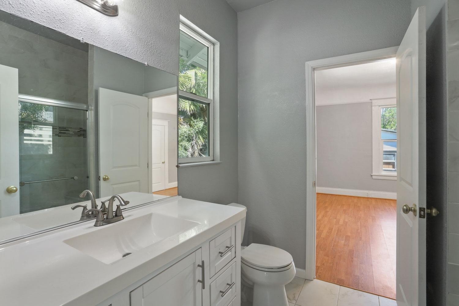 Detail Gallery Image 26 of 42 For 1327 E Washington St, Stockton,  CA 95205 - 2 Beds | 1/1 Baths