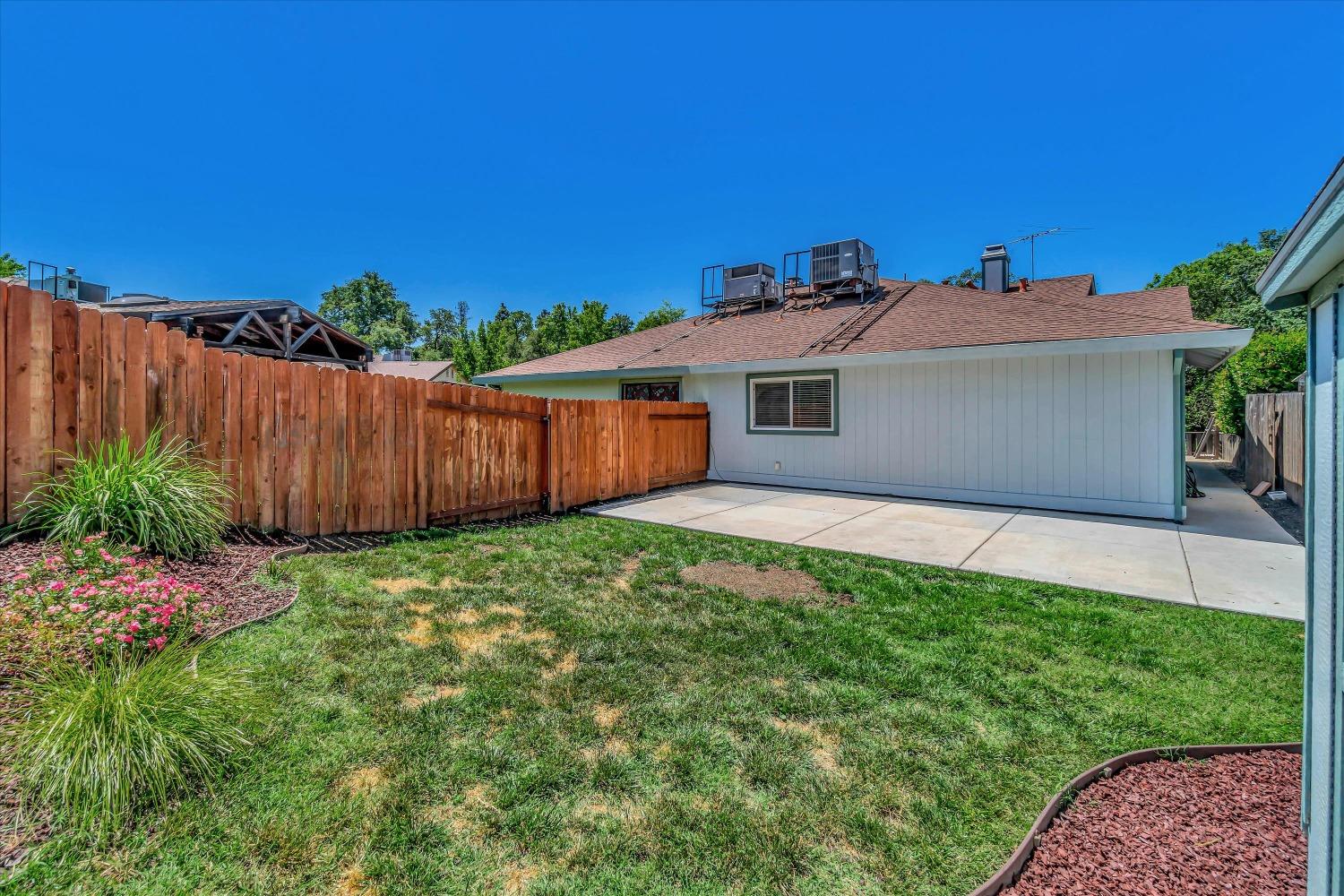 Detail Gallery Image 35 of 38 For 5906 El Sol Way, Citrus Heights,  CA 95621 - 2 Beds | 2 Baths