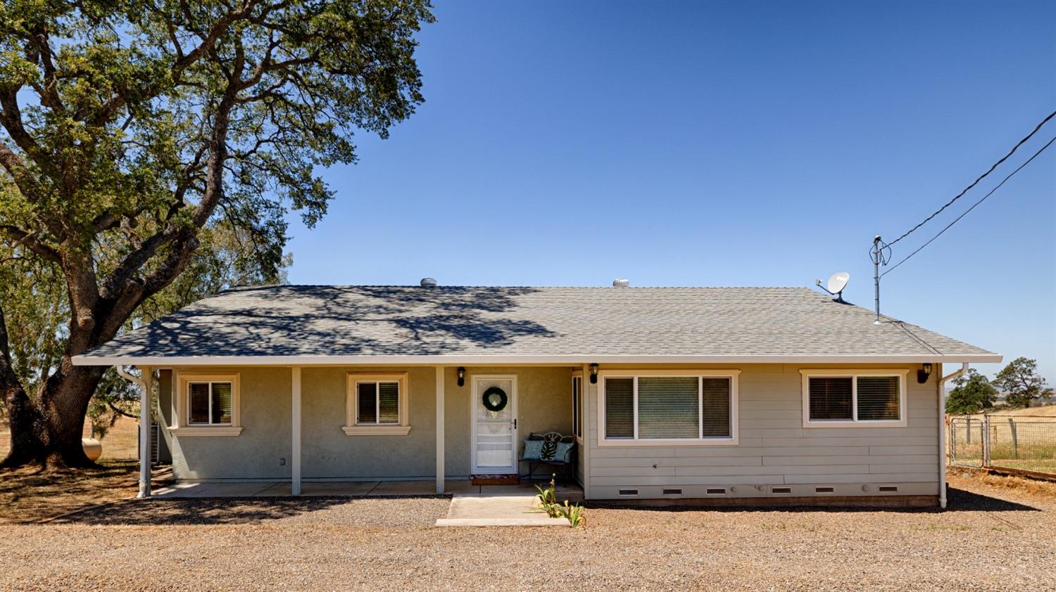 Detail Gallery Image 1 of 53 For 3858 Wichita Way, Wheatland,  CA 95692 - 3 Beds | 2 Baths