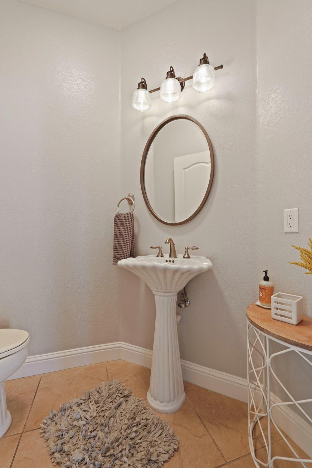 Detail Gallery Image 21 of 65 For 1459 Centennial Dr, Lodi,  CA 95242 - 3 Beds | 2/1 Baths