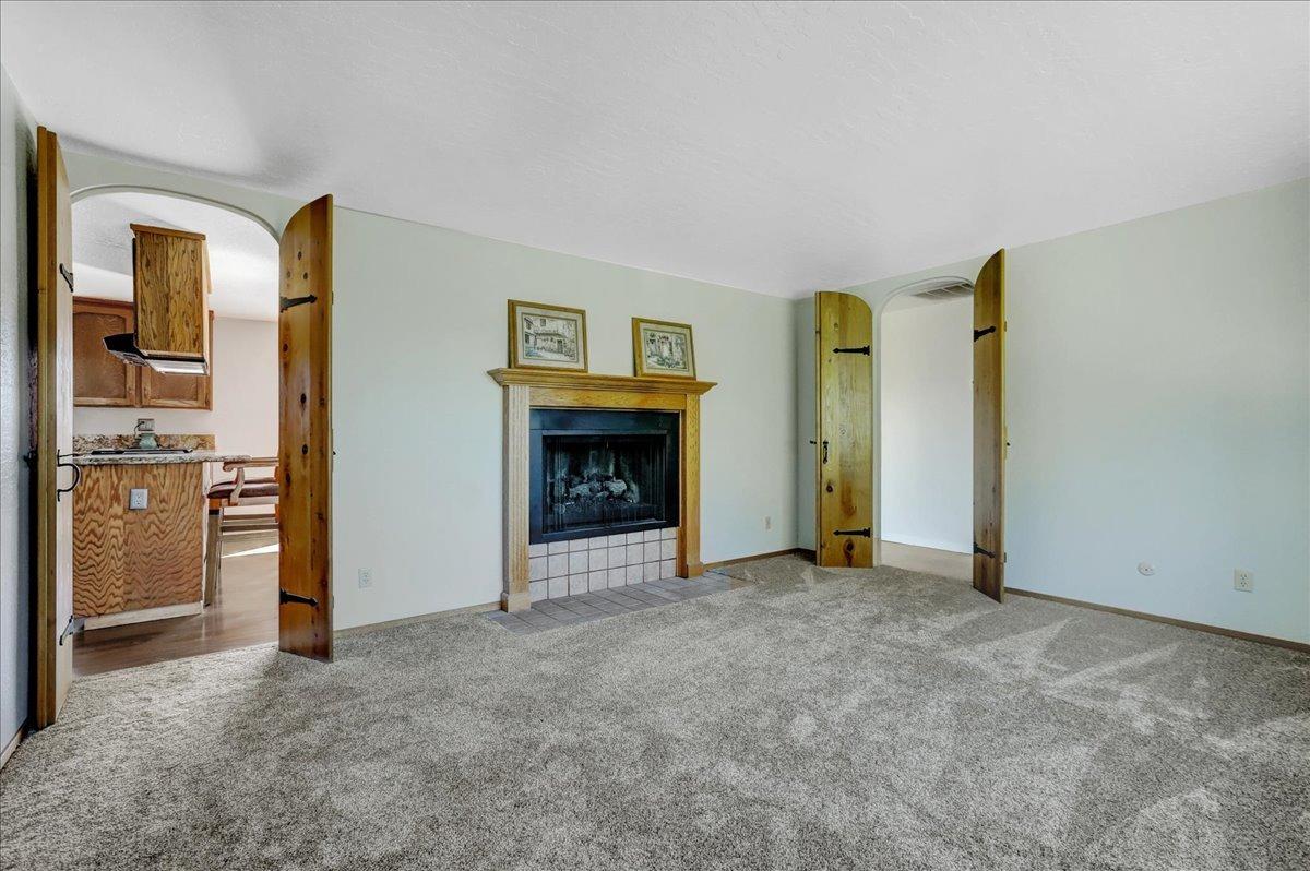 Detail Gallery Image 14 of 99 For 17275 Starduster, Nevada City,  CA 95959 - 3 Beds | 3/1 Baths