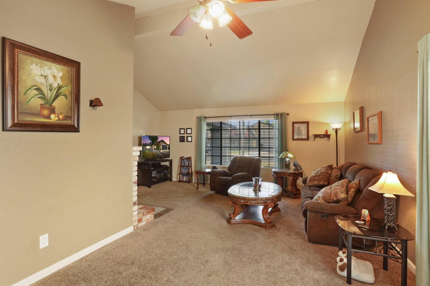 Detail Gallery Image 14 of 60 For 2616 Star Oak Ct, Modesto,  CA 95355 - 3 Beds | 2 Baths