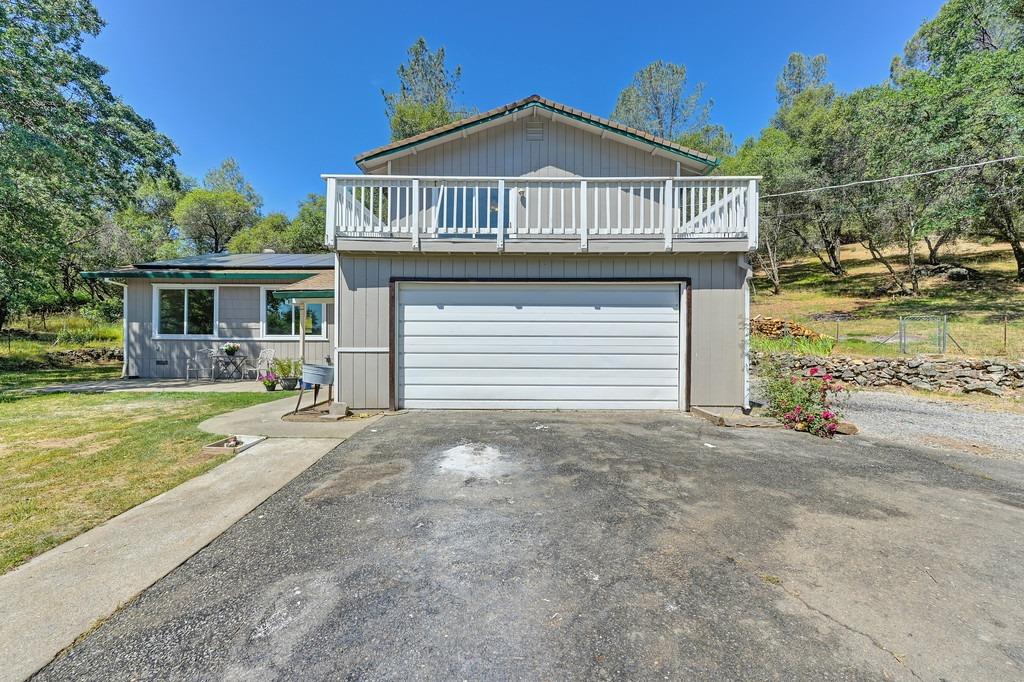 Detail Gallery Image 1 of 29 For 5306 Quail Valley Rd, Placerville,  CA 95667 - 3 Beds | 2/1 Baths