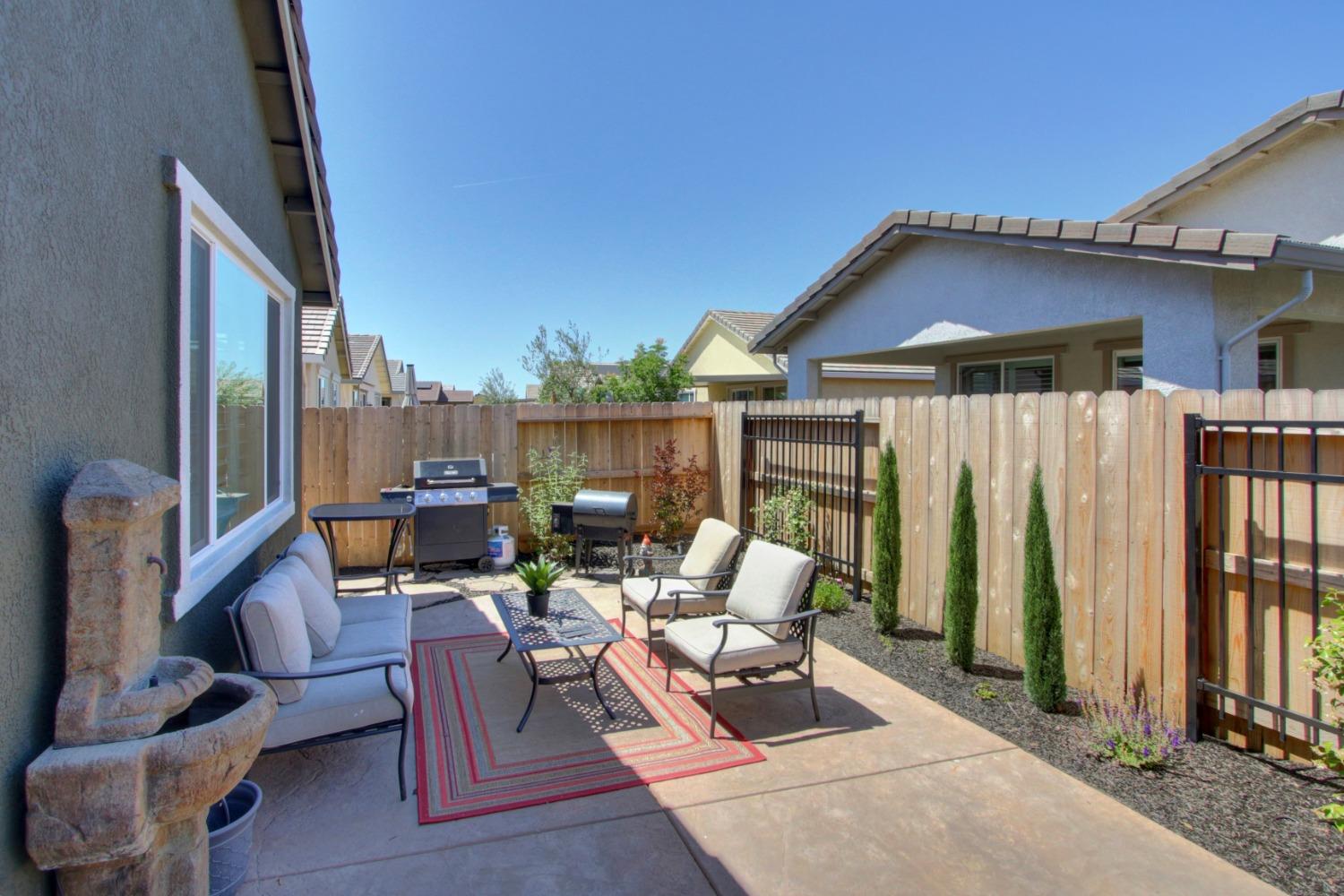 Detail Gallery Image 35 of 43 For 1476 Carson River Loop, Lincoln,  CA 95648 - 2 Beds | 2 Baths
