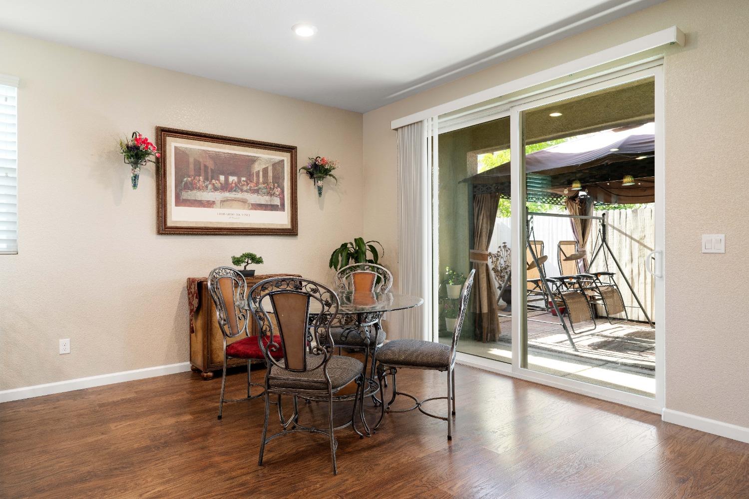 Detail Gallery Image 12 of 52 For 1882 Salerno Pl, Lincoln,  CA 95648 - 3 Beds | 2/1 Baths