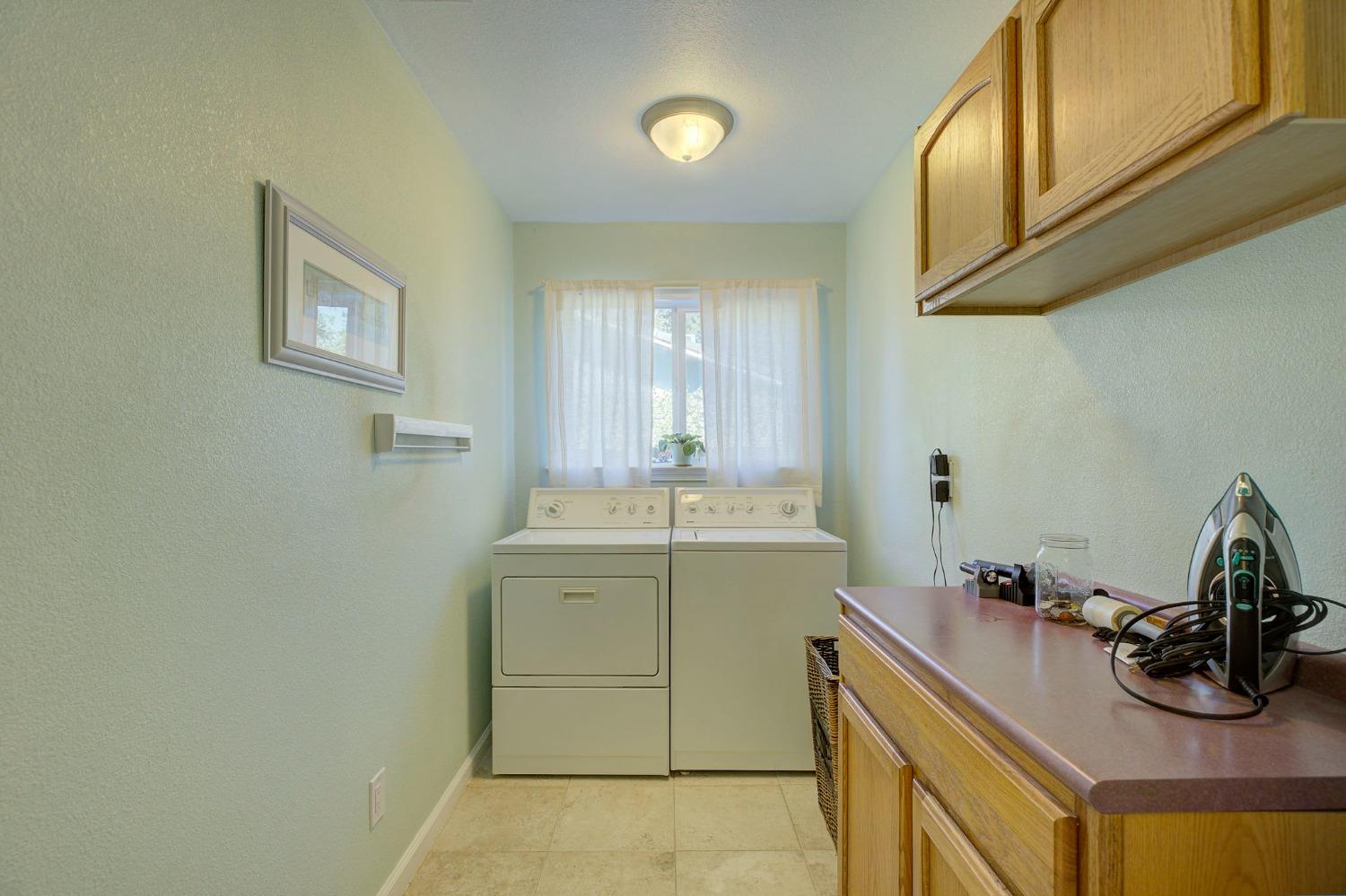 Detail Gallery Image 12 of 26 For 7452 Brook Dale, Citrus Heights,  CA 95621 - 3 Beds | 2 Baths