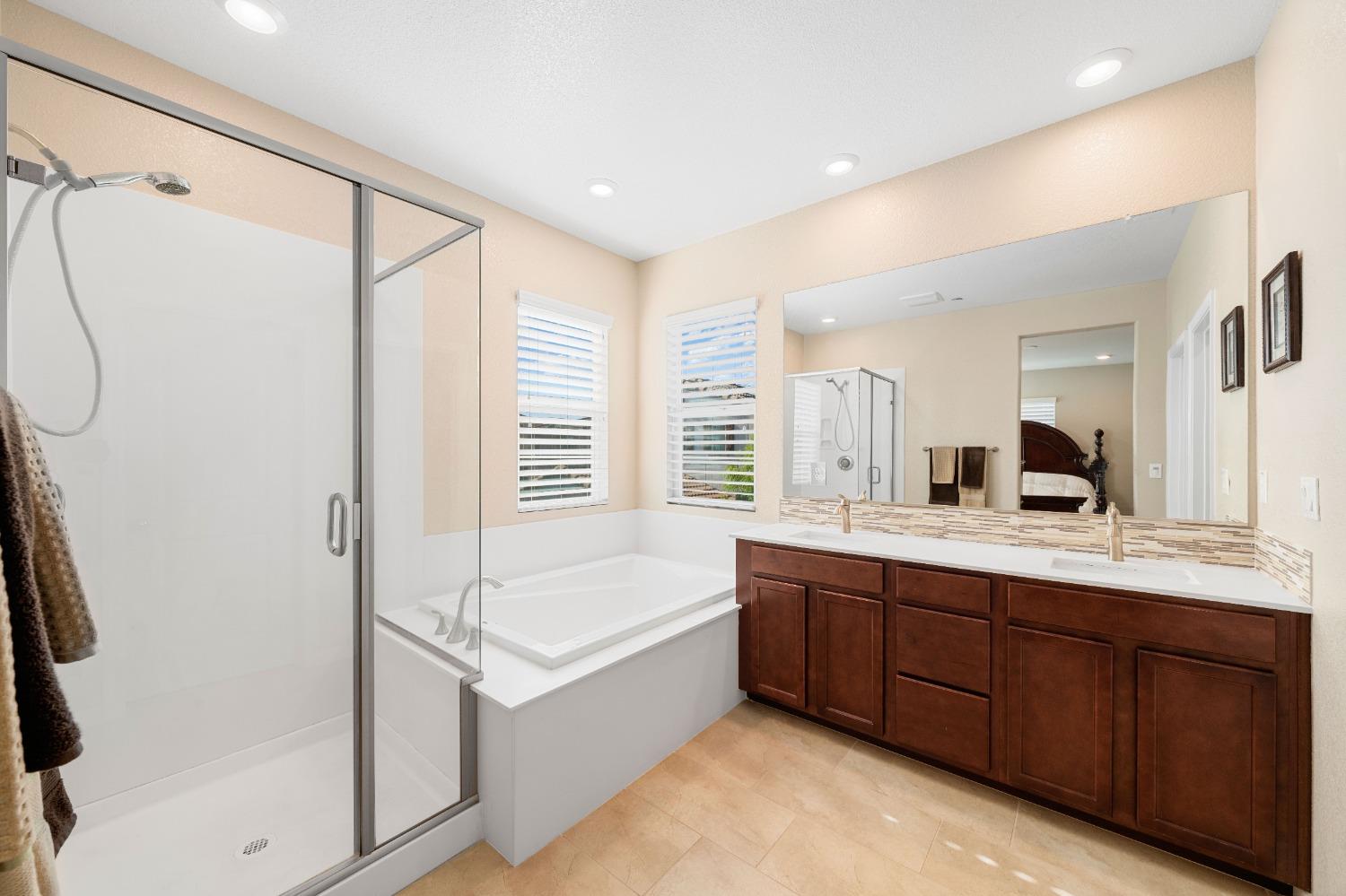 Detail Gallery Image 26 of 52 For 1882 Salerno Pl, Lincoln,  CA 95648 - 3 Beds | 2/1 Baths