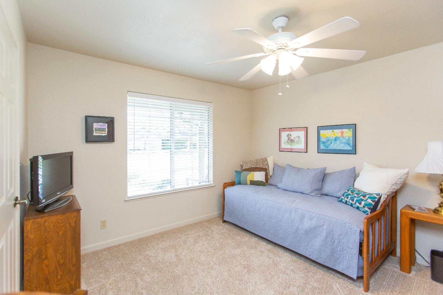 Detail Gallery Image 17 of 44 For 1950 Ashley Ct, Turlock,  CA 95382 - 3 Beds | 2 Baths