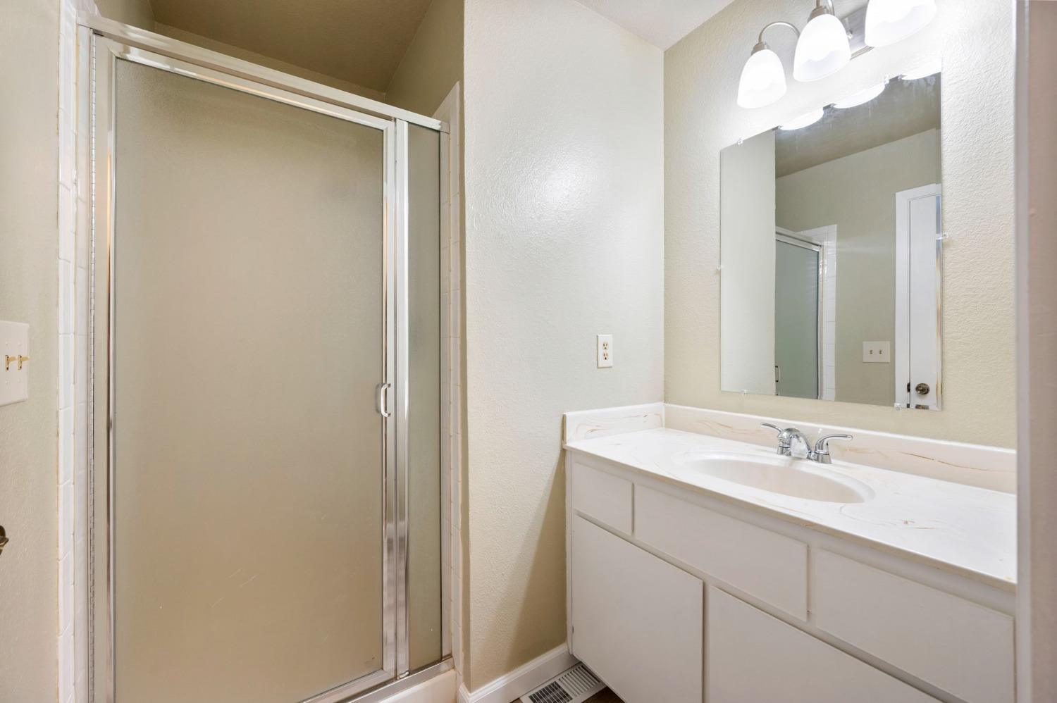 Detail Gallery Image 29 of 43 For 7641 Lily Mar Ln, Antelope,  CA 95843 - 2 Beds | 2/1 Baths