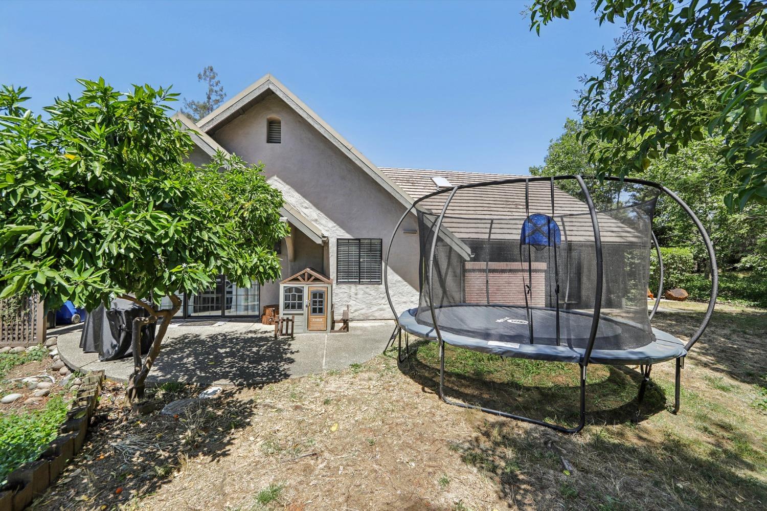 Detail Gallery Image 30 of 35 For 14960 Lago Dr, Rancho Murieta,  CA 95683 - 3 Beds | 2 Baths
