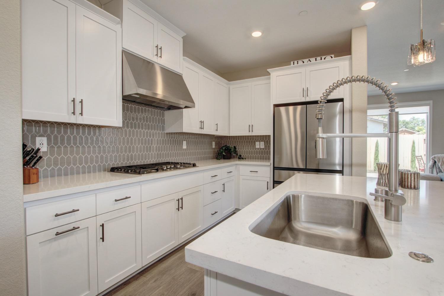 Detail Gallery Image 15 of 43 For 1476 Carson River Loop, Lincoln,  CA 95648 - 2 Beds | 2 Baths