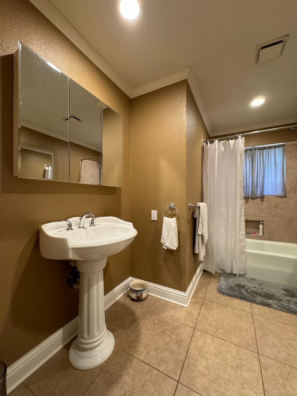 Detail Gallery Image 39 of 73 For 1704 Manzanita Dr, Modesto,  CA 95355 - 2 Beds | 2 Baths