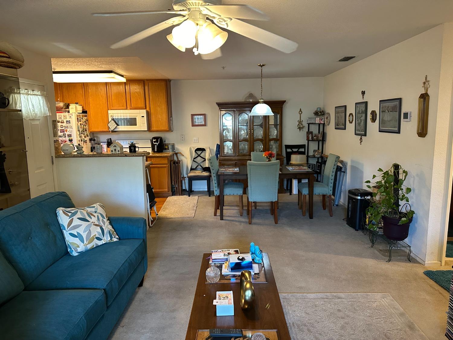 Detail Gallery Image 6 of 21 For 8020 Walerga Rd #1217,  Antelope,  CA 95843 - 3 Beds | 2 Baths