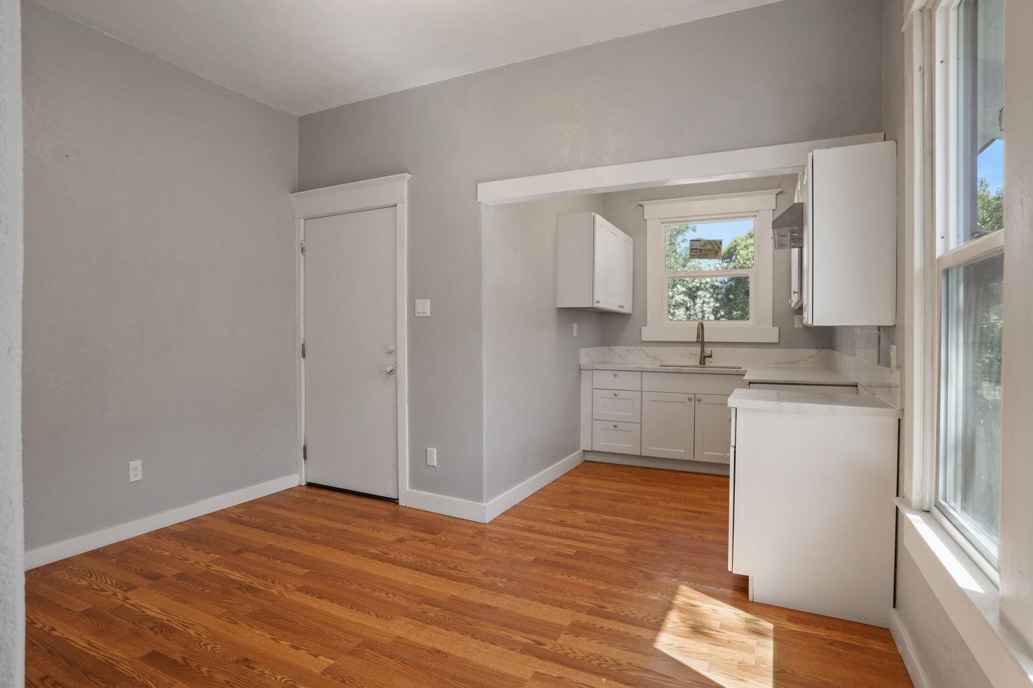 Detail Gallery Image 17 of 42 For 1327 E Washington St, Stockton,  CA 95205 - 2 Beds | 1/1 Baths