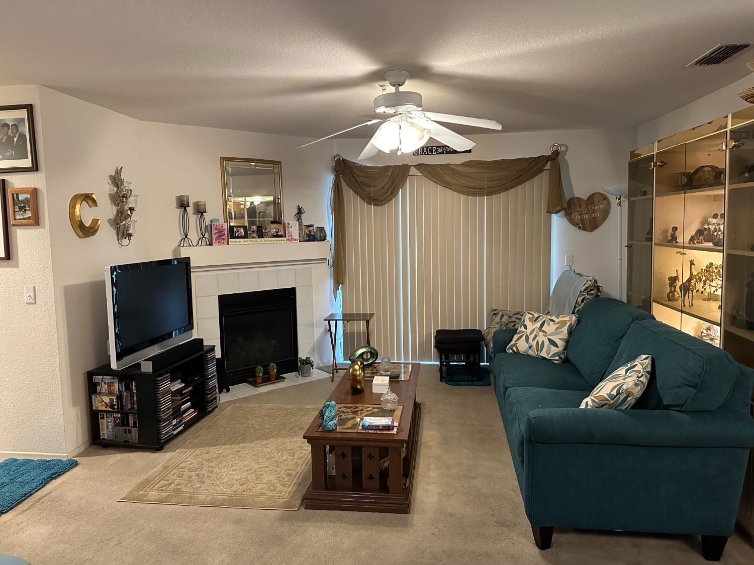 Detail Gallery Image 4 of 21 For 8020 Walerga Rd #1217,  Antelope,  CA 95843 - 3 Beds | 2 Baths