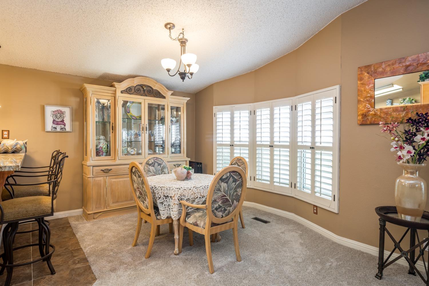 Detail Gallery Image 6 of 32 For 178 Brookshire Way, Roseville,  CA 95678 - 2 Beds | 2 Baths