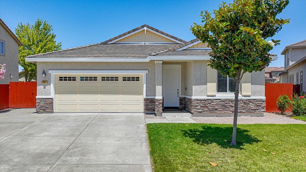 Detail Gallery Image 7 of 49 For 2551 Charming Way, Manteca,  CA 95337 - 4 Beds | 2 Baths