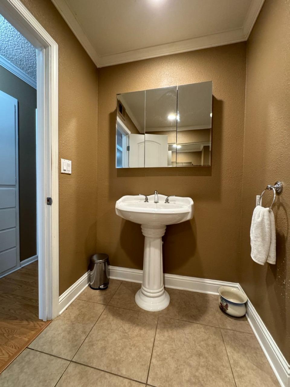 Detail Gallery Image 42 of 73 For 1704 Manzanita Dr, Modesto,  CA 95355 - 2 Beds | 2 Baths