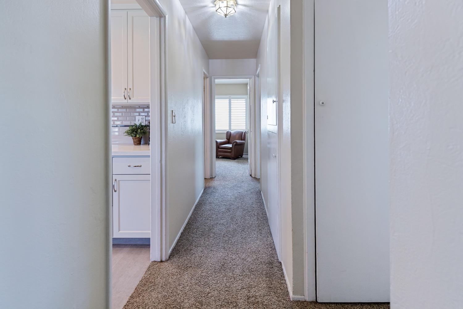 Detail Gallery Image 13 of 33 For 222 E Downs St, Stockton,  CA 95204 - 3 Beds | 1 Baths