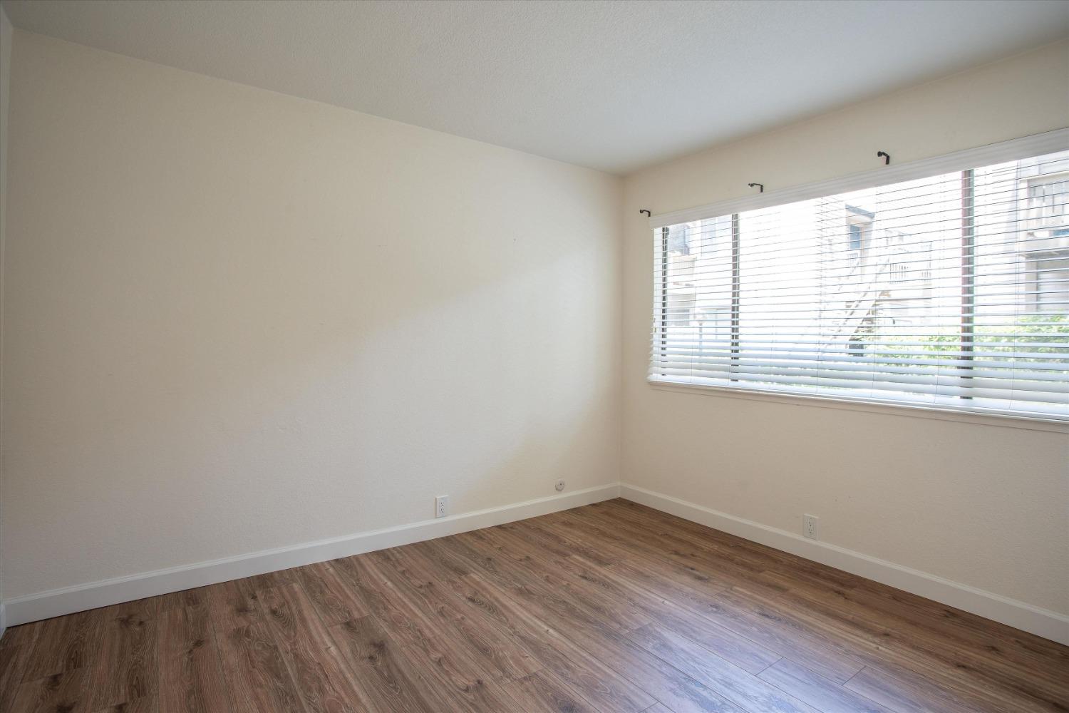 Detail Gallery Image 14 of 29 For 2280 Hurley Way #71,  Sacramento,  CA 95825 - 2 Beds | 2 Baths