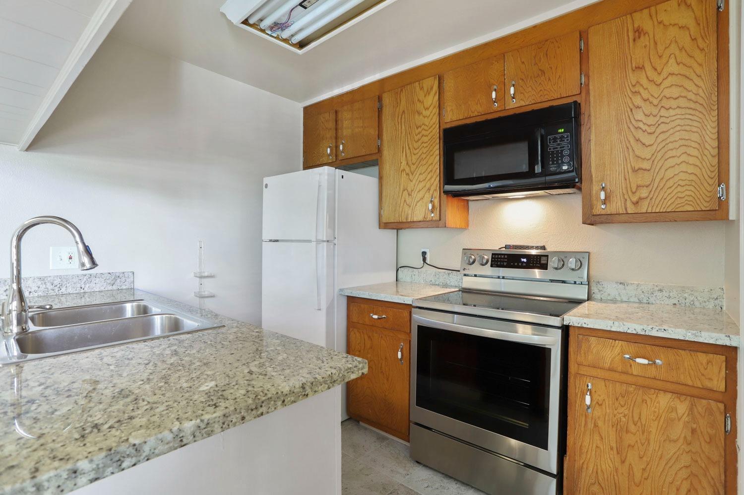 Detail Gallery Image 9 of 24 For 2931 Monte Diablo Ave #1,  Stockton,  CA 95203 - 2 Beds | 1 Baths