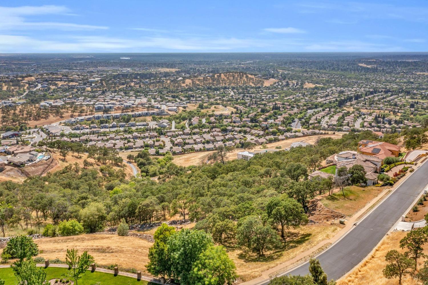 Detail Gallery Image 4 of 17 For 2680 via Fiori, El Dorado Hills,  CA 95762 - – Beds | – Baths