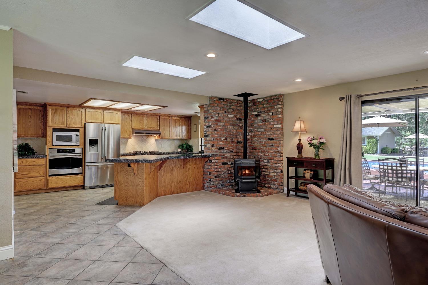 Detail Gallery Image 19 of 79 For 7460 Itchy Acres, Granite Bay,  CA 95746 - 4 Beds | 2/1 Baths