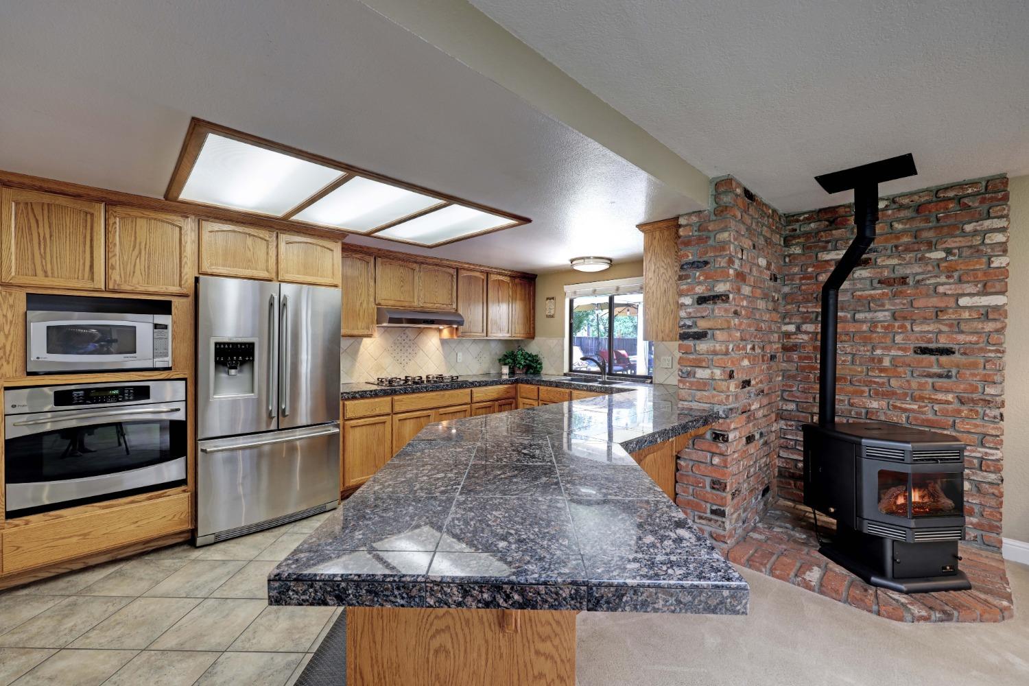 Detail Gallery Image 21 of 79 For 7460 Itchy Acres, Granite Bay,  CA 95746 - 4 Beds | 2/1 Baths