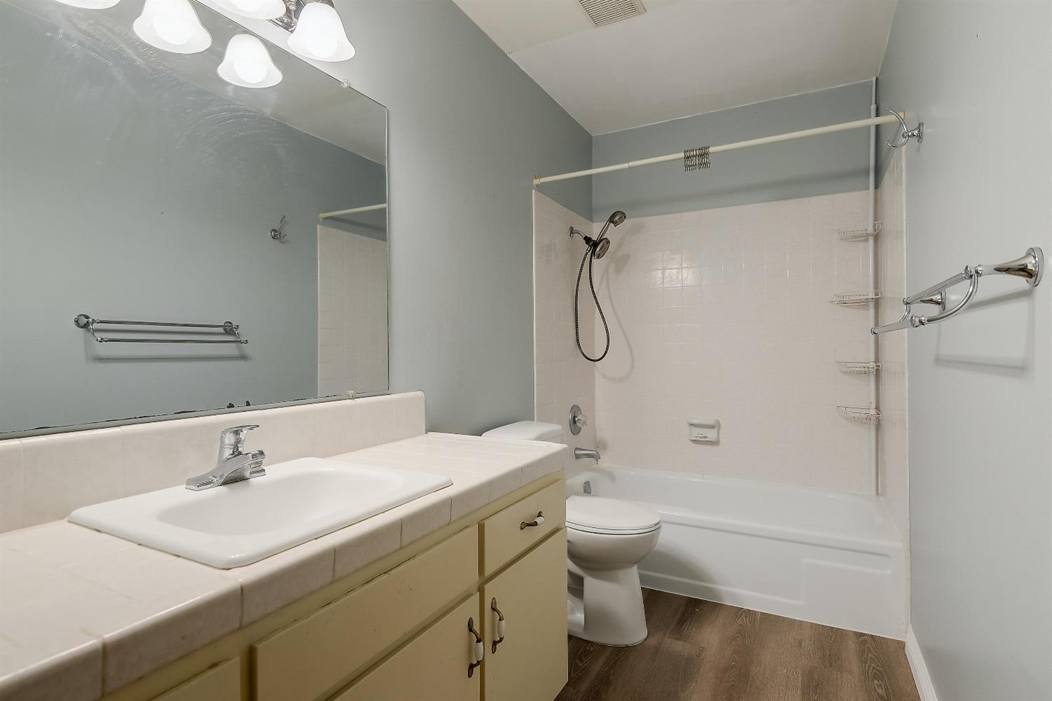 Detail Gallery Image 11 of 34 For 1036 Bret Hill Ct, San Jose,  CA 95120 - 2 Beds | 2 Baths
