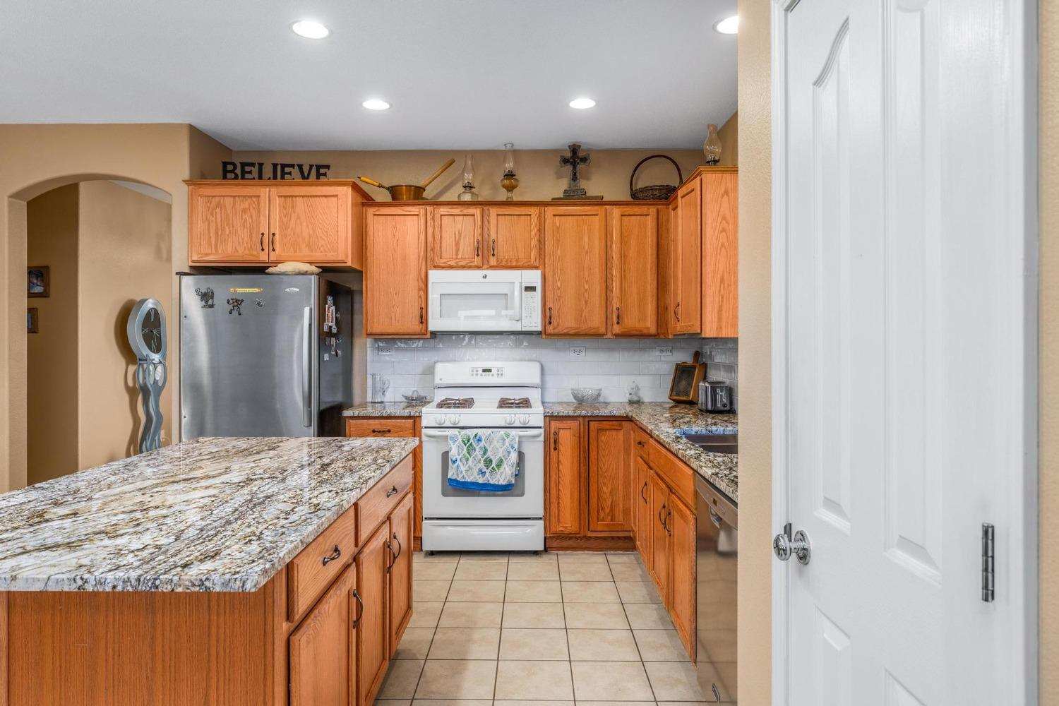 Detail Gallery Image 17 of 40 For 1725 White Mallard Ct, Gridley,  CA 95948 - 4 Beds | 2 Baths