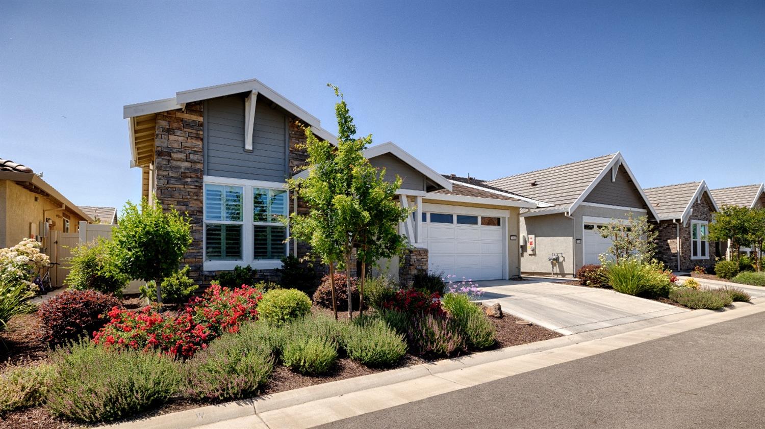 Detail Gallery Image 1 of 1 For 7288 Universal Ln, Roseville,  CA 95747 - 3 Beds | 2 Baths