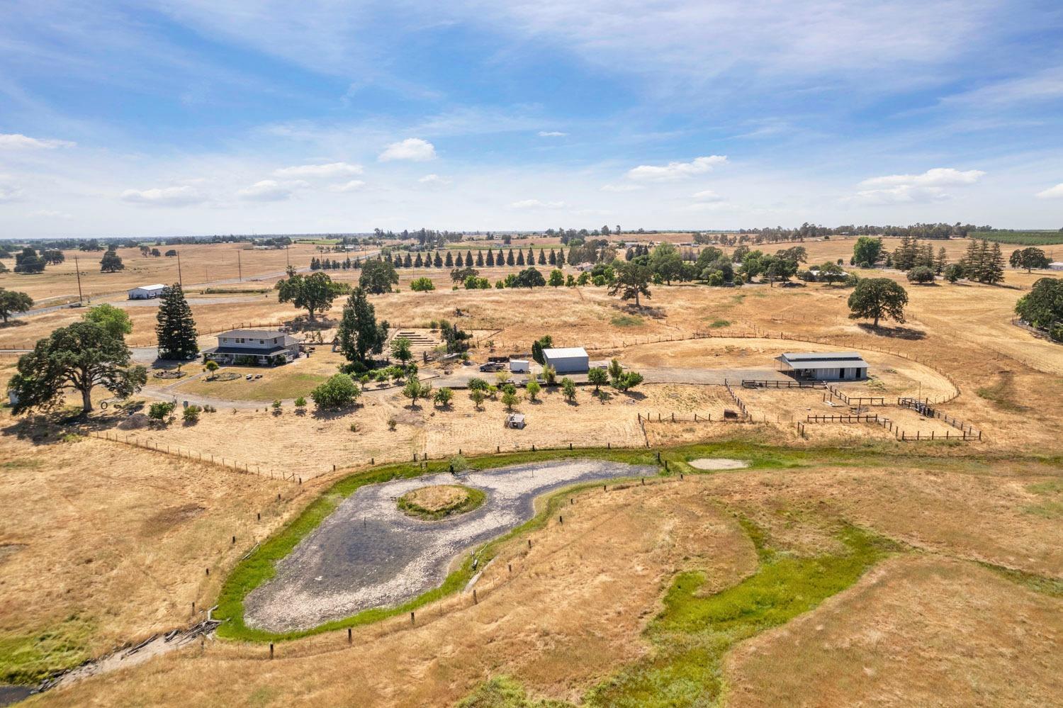 Detail Gallery Image 6 of 53 For 20389 E Liberty Rd, Clements,  CA 95227 - 4 Beds | 2/1 Baths