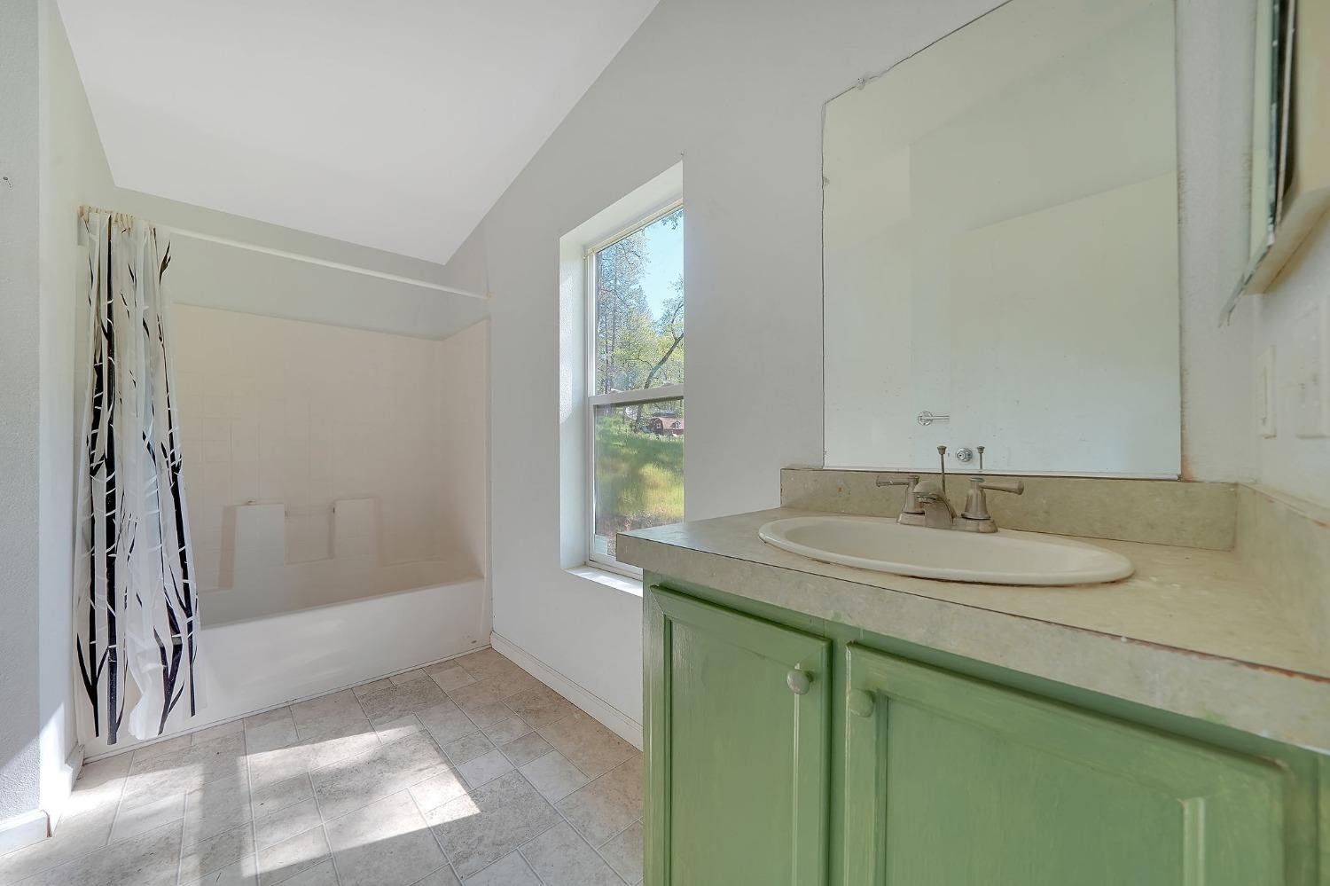 Detail Gallery Image 14 of 41 For 121 Rabbits Foot Rd, West Point,  CA 95255 - 3 Beds | 2 Baths