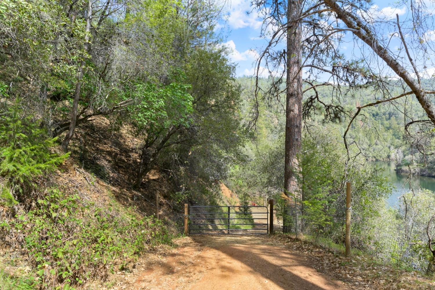 Detail Gallery Image 46 of 69 For 12585 Rock Creek Rd, Placerville,  CA 95667 - 4 Beds | 3 Baths