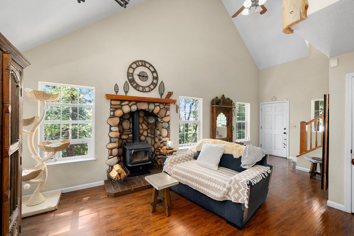 Detail Gallery Image 22 of 71 For 3175 Darby Ln, Pollock Pines,  CA 95726 - 3 Beds | 2 Baths