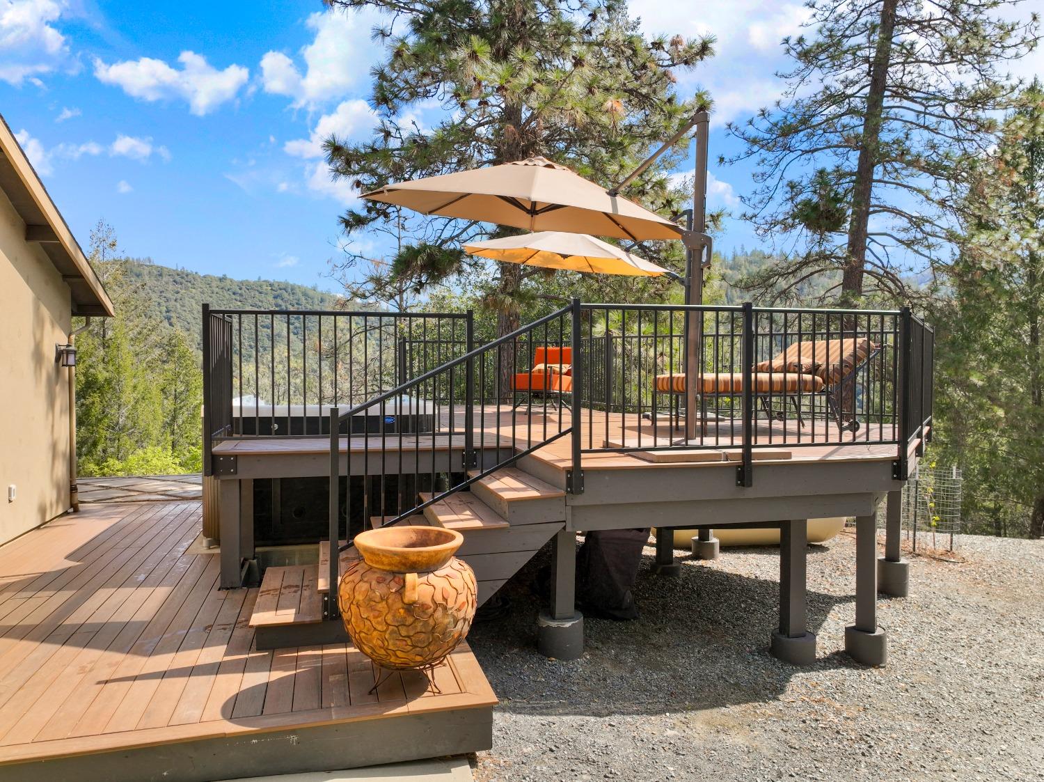 Detail Gallery Image 55 of 69 For 12585 Rock Creek Rd, Placerville,  CA 95667 - 4 Beds | 3 Baths