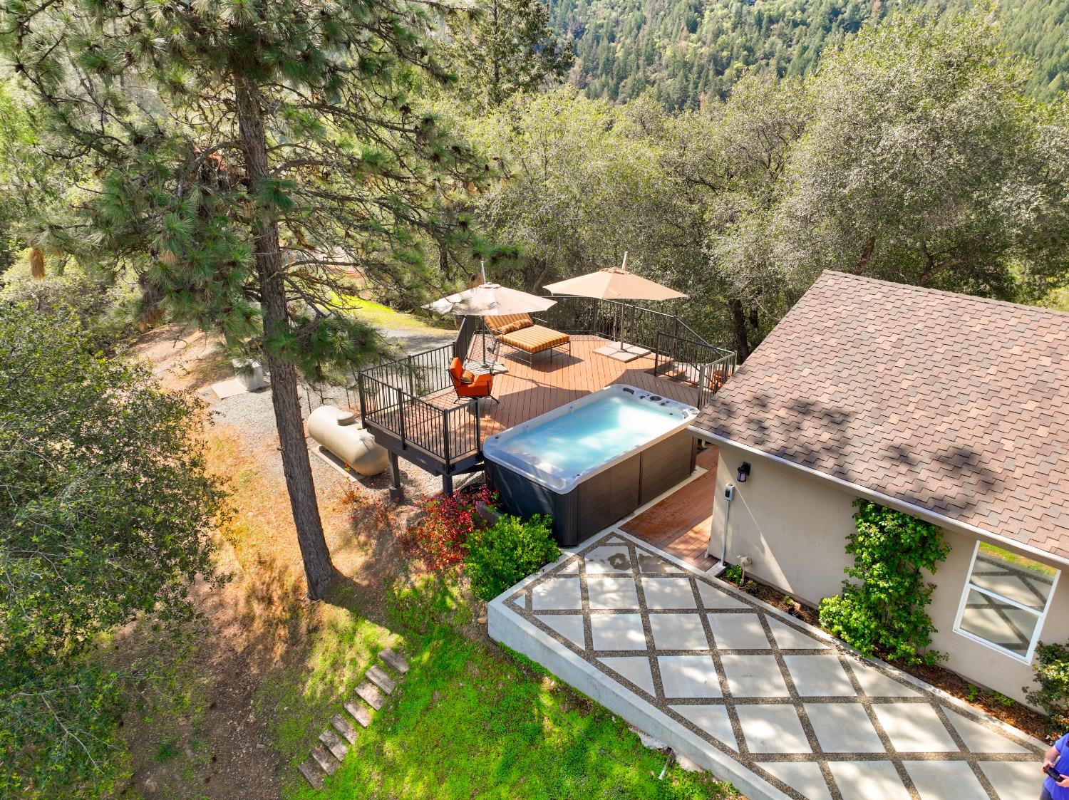 Detail Gallery Image 57 of 69 For 12585 Rock Creek Rd, Placerville,  CA 95667 - 4 Beds | 3 Baths