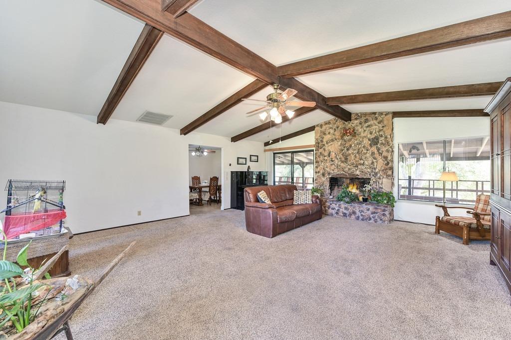 Detail Gallery Image 19 of 56 For 2050 Deer Valley Rd, Rescue,  CA 95672 - 3 Beds | 2/1 Baths