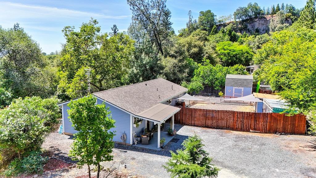 Detail Gallery Image 1 of 1 For 3327 Big Cut Rd, Placerville,  CA 95667 - 2 Beds | 2 Baths