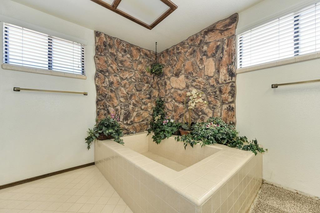Detail Gallery Image 41 of 56 For 2050 Deer Valley Rd, Rescue,  CA 95672 - 3 Beds | 2/1 Baths