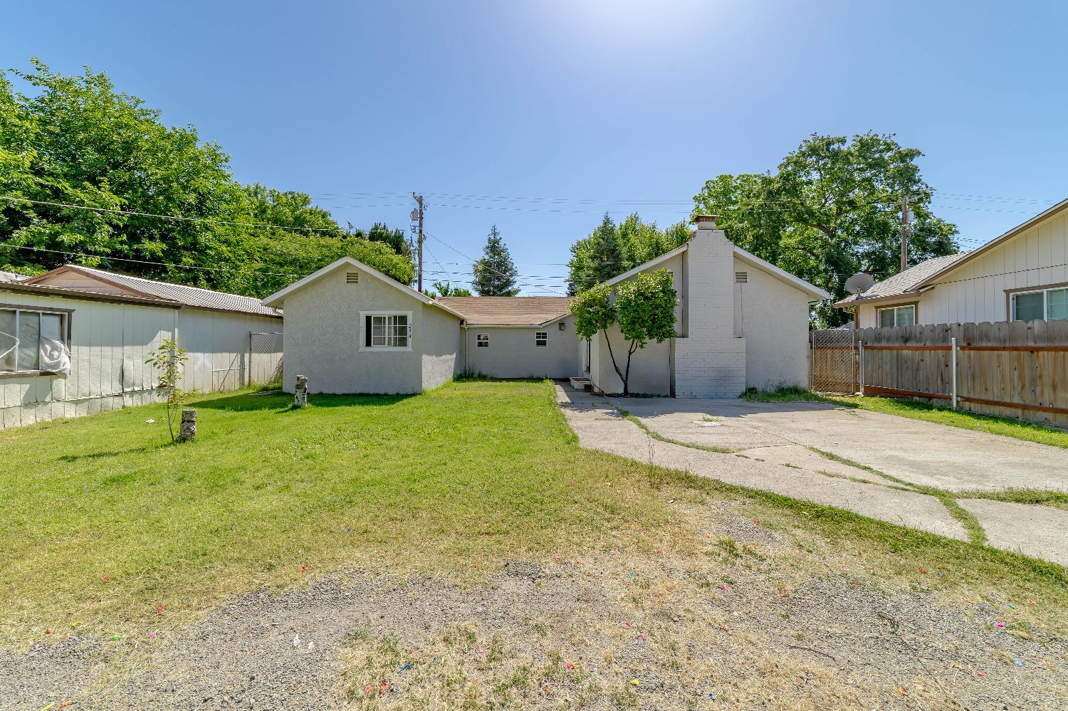 Detail Gallery Image 1 of 1 For 254 Maine St, Gridley,  CA 95948 - 3 Beds | 1 Baths