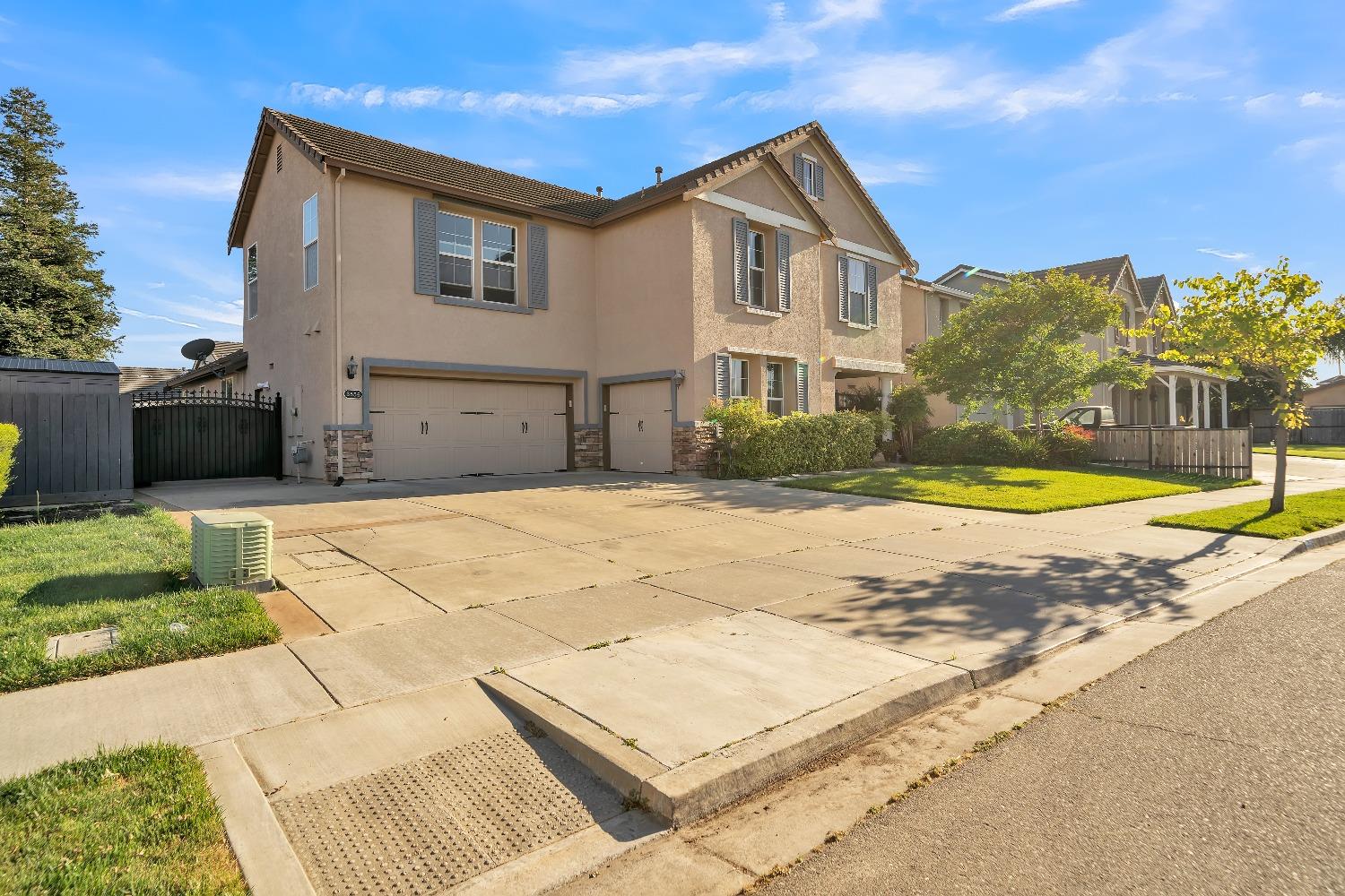 Detail Gallery Image 1 of 1 For 3556 Skeena Ave, Ceres,  CA 95307 - 5 Beds | 3/1 Baths