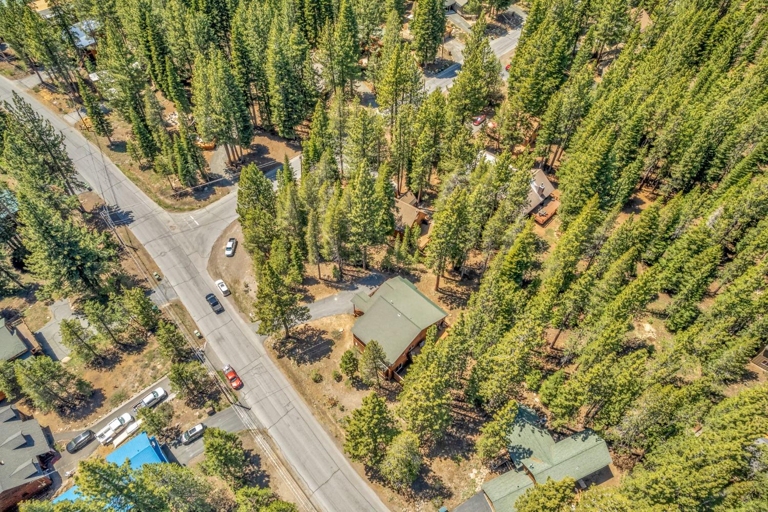 Detail Gallery Image 96 of 98 For 13940 Tyrol Rd, Truckee,  CA 96161 - 4 Beds | 3/1 Baths
