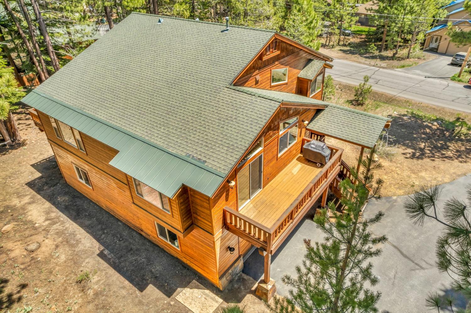 Detail Gallery Image 92 of 98 For 13940 Tyrol Rd, Truckee,  CA 96161 - 4 Beds | 3/1 Baths