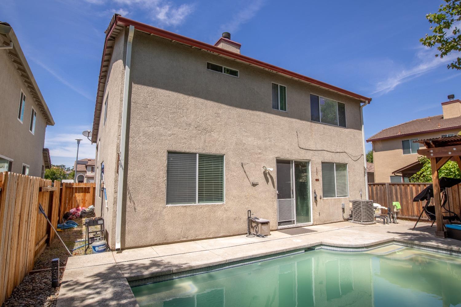 Detail Gallery Image 37 of 42 For 6520 Barnwood Ct, Citrus Heights,  CA 95621 - 4 Beds | 2/1 Baths