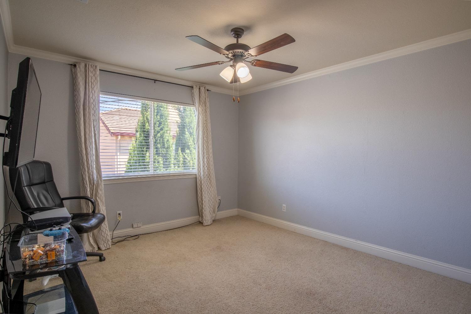 Detail Gallery Image 30 of 42 For 6520 Barnwood Ct, Citrus Heights,  CA 95621 - 4 Beds | 2/1 Baths